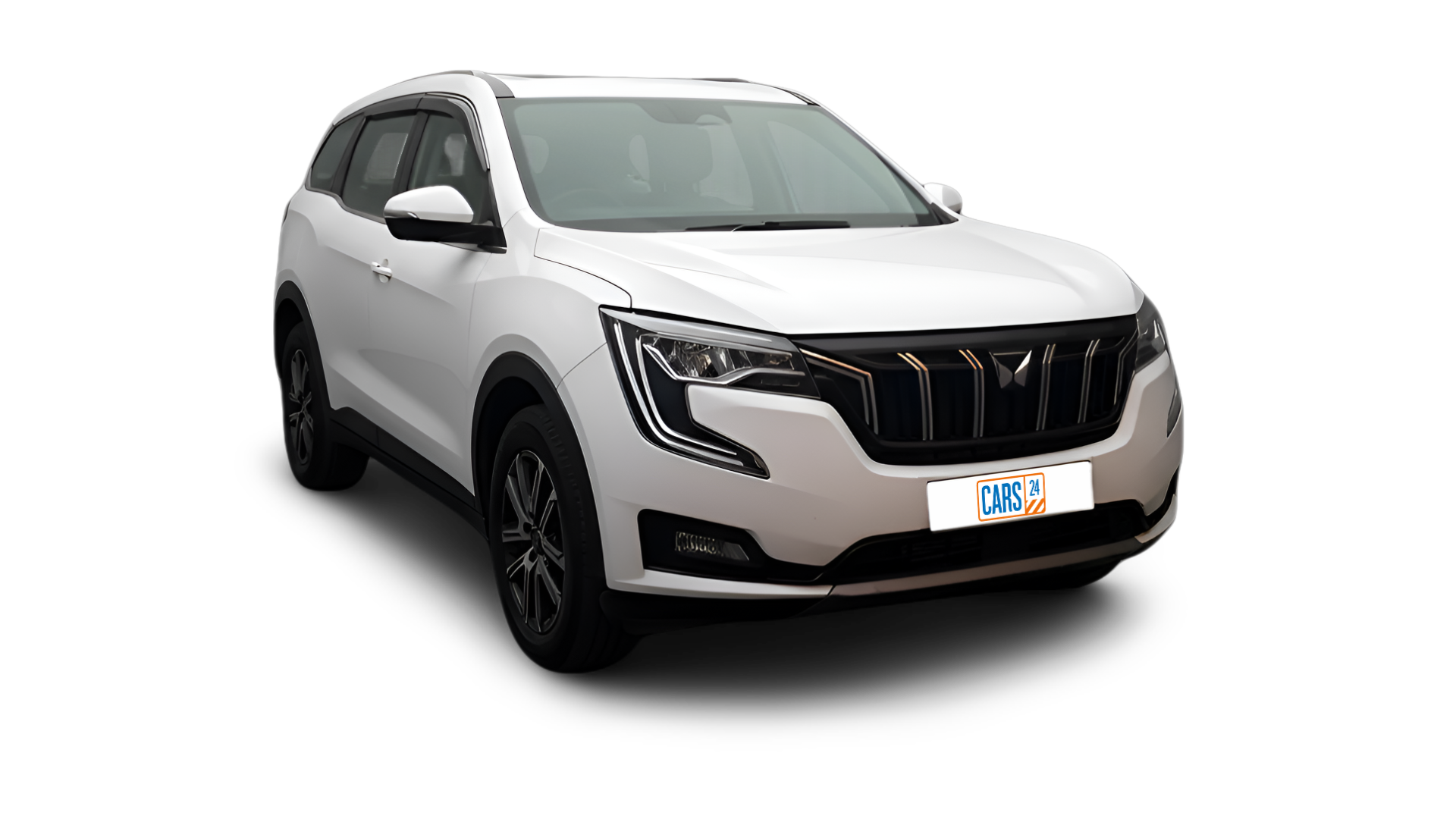 Mahindra XUV700-img
